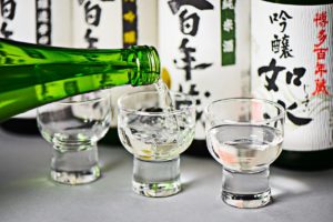 お酒で咲かそう、暮らしの花（日本酒の温度編）